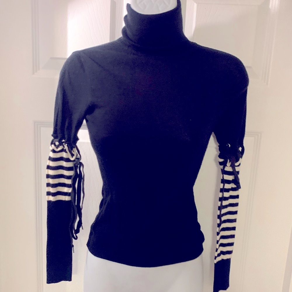 D&G / Dolce & Gabbana - Classic Vintage Mod Mohair Turtleneck